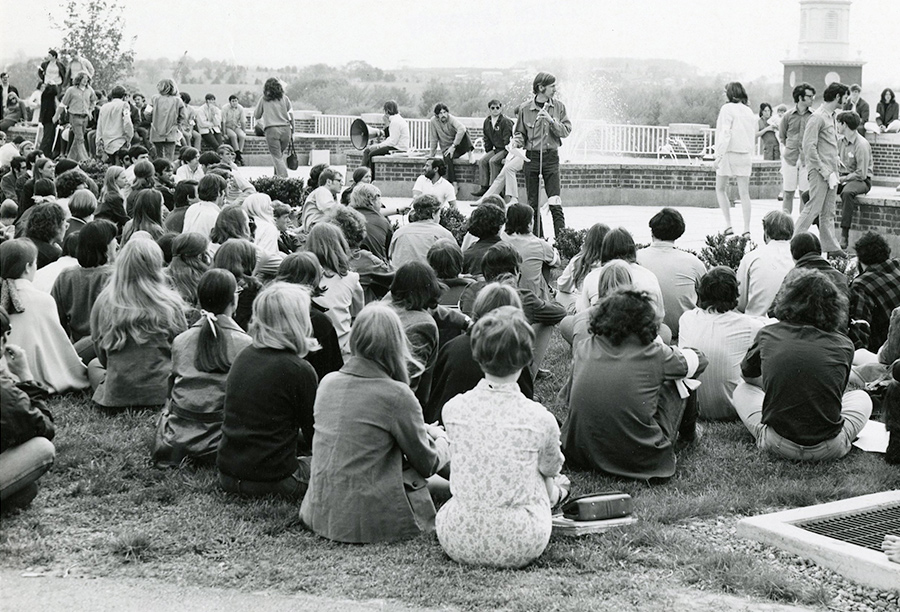 Bucknell students protesting